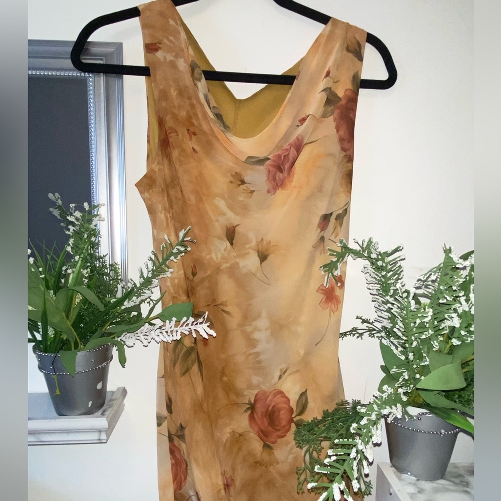 Vintage floral midi dress